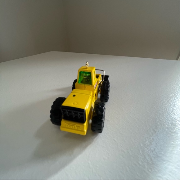 Vintage 1997 Hallmark keepsake Tonka mighty front loader ornament - Picture 7 of 12
